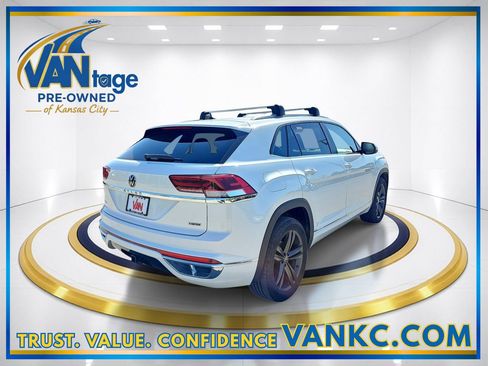 Used 2021 Volkswagen Atlas Cross Sport SE AWD/4WD image 6