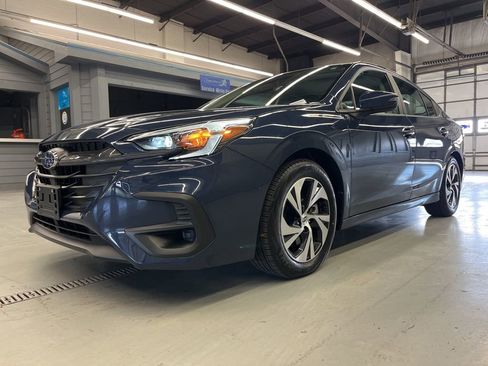 Used 2025 Subaru Legacy Premium image 6