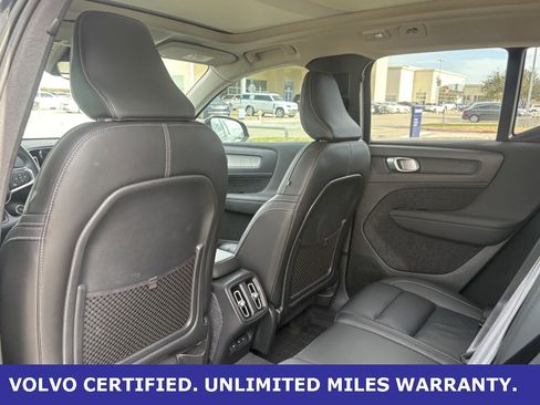 Certified 2023 Volvo XC40 B4 Plus w/ Protection Package Premier image 29