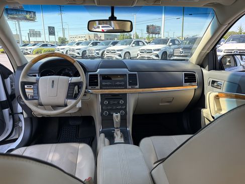 Used 2012 Lincoln MKZ FWD image 30