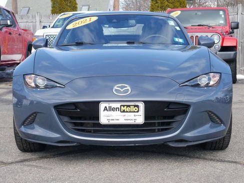 Used 2021 MAZDA MX-5 Miata RF Grand Touring image 2