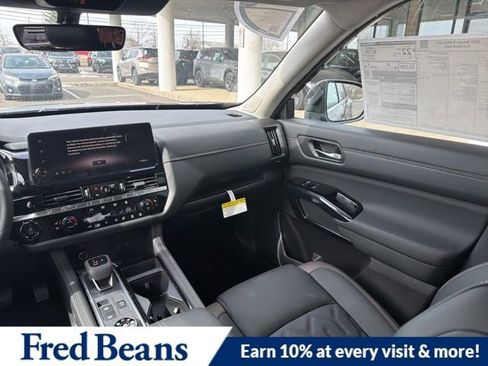 New 2026 Nissan Pathfinder Platinum w/ Cargo Package image 11