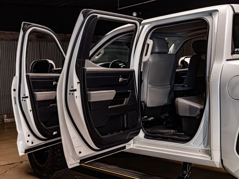 Used 2022 Toyota Tundra Limited w/ Power Package image 26