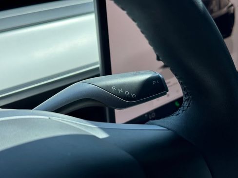 Used 2023 Tesla Model Y Long Range AWD/4WD image 15