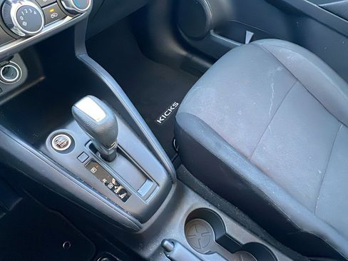 Used 2024 Nissan Kicks S image 29