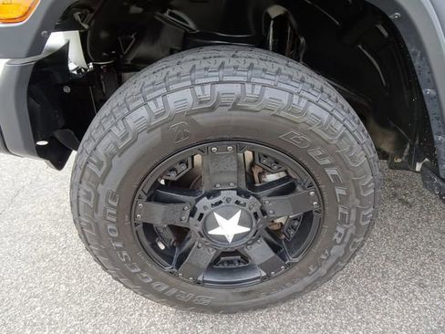 Used 2018 Jeep Wrangler Unlimited Sport S AWD/4WD image 36