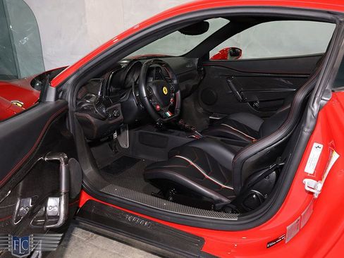 Used 2014 Ferrari 458 Speciale image 19