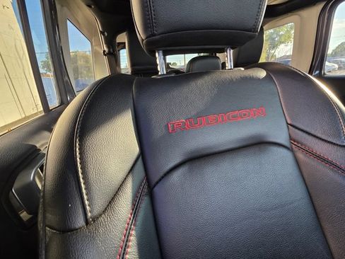 Used 2020 Jeep Wrangler Unlimited Rubicon w/ Advanced Safety Group AWD/4WD image 40