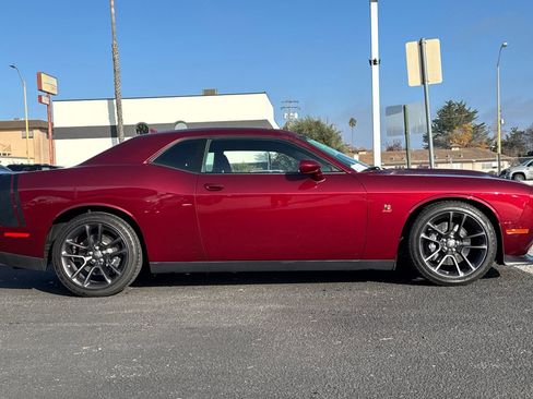 Used 2022 Dodge Challenger R/T Scat Pack image 7