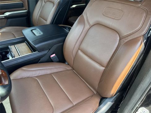 Used 2019 RAM 1500 Limited AWD/4WD image 11