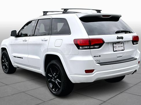Used 2022 Jeep Grand Cherokee Laredo X image 10