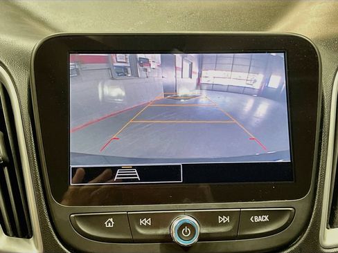 Used 2022 Chevrolet Malibu LS FWD image 14