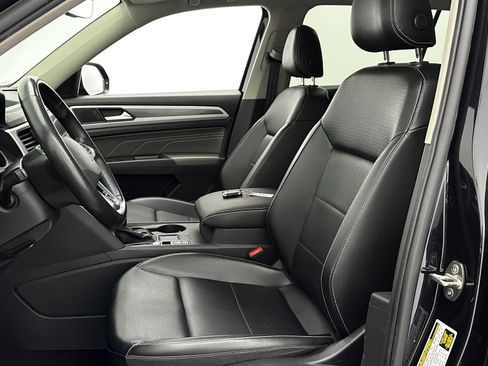 Used 2021 Volkswagen Atlas SE w/ Panoramic Sunroof Package image 15