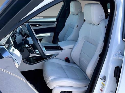 Used 2024 Jaguar F-PACE R-Dynamic S AWD/4WD image 19