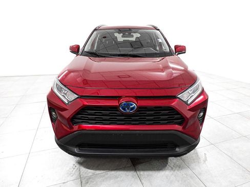 Used 2021 Toyota RAV4 XLE w/ Convenience Package AWD/4WD image 3