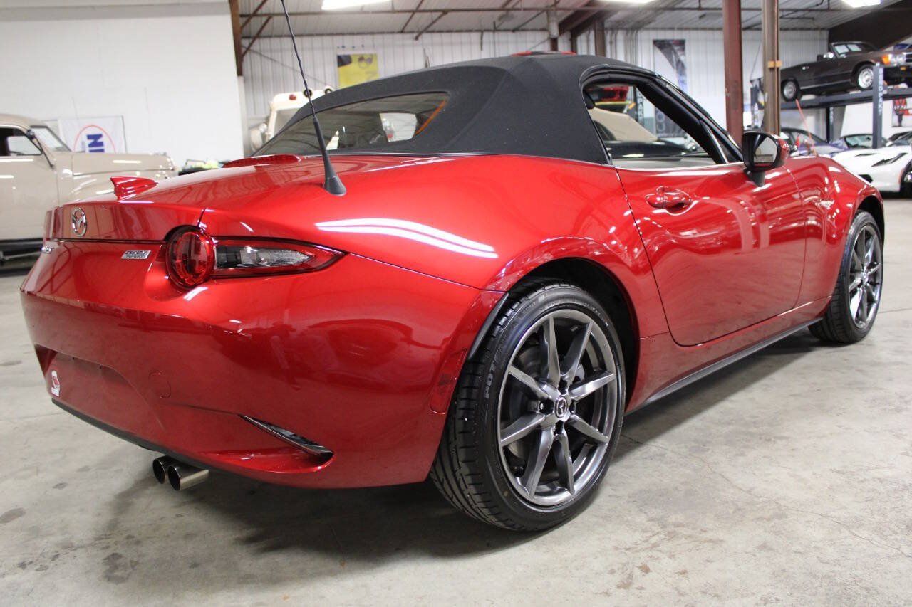 Used 2016 MAZDA MX-5 Miata Grand Touring RWD image 6