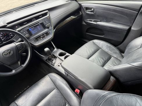 Used 2013 Toyota Avalon XLE FWD image 22