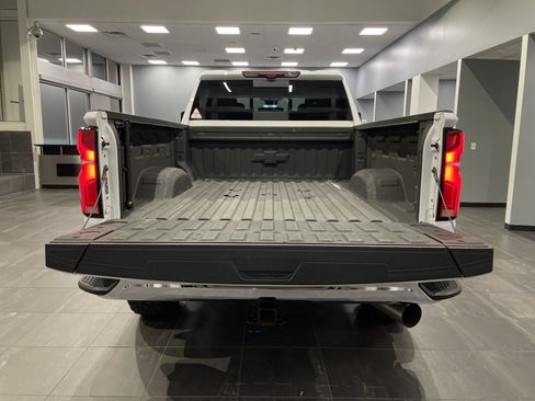 Used 2024 Chevrolet Silverado 2500 LTZ w/ LTZ Premium Package AWD/4WD image 37