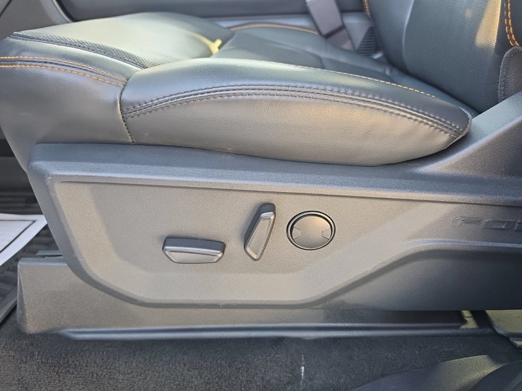 Used 2025 Ford Expedition Tremor AWD/4WD image 14