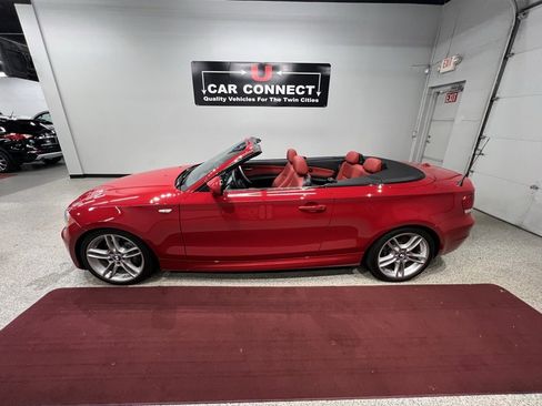 Used 2010 BMW 135i Convertible w/ Premium Pkg image 21