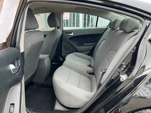 Used 2018 Kia Forte LX FWD image 11