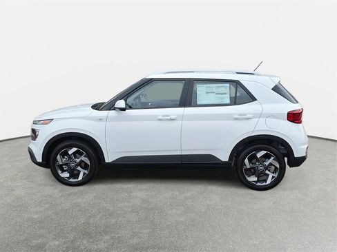 New 2026 Hyundai Venue SEL image 8