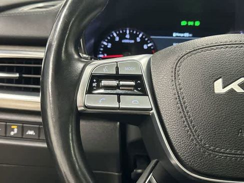 Used 2022 Kia Telluride SX w/ SX Prestige Package image 17