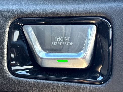 New 2026 GMC Yukon XL Denali w/ Denali Reserve Package image 20