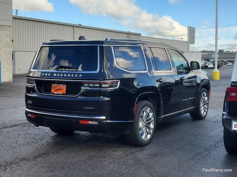 Used 2022 Jeep Grand Wagoneer Series II w/ Convenience Group III AWD/4WD image 3