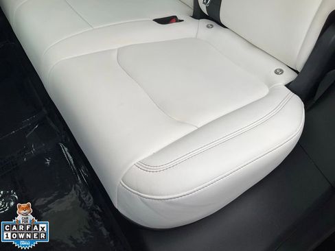 Used 2021 Tesla Model Y Long Range image 28