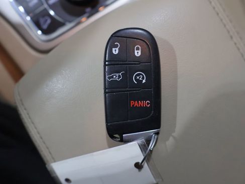 Used 2016 Jeep Grand Cherokee Limited w/ Luxury Group II AWD/4WD image 27