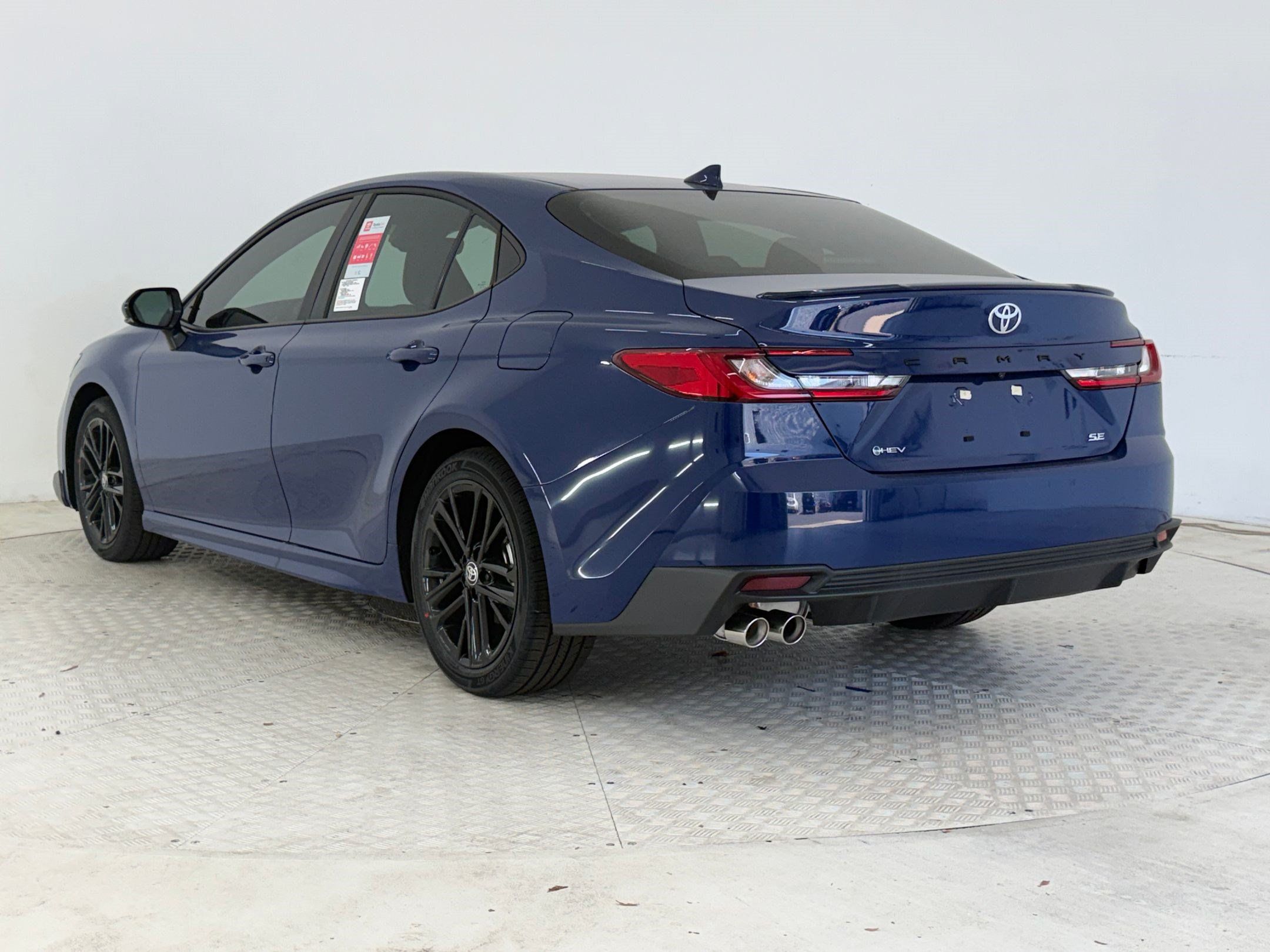 Used 2026 Toyota Camry SE w/ Convenience Package FWD image 3
