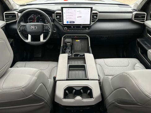 Used 2023 Toyota Tundra Limited image 9