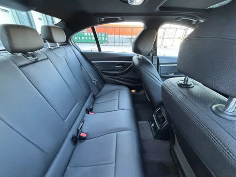 Used 2018 BMW 330i xDrive Sedan w/ Convenience Package image 27