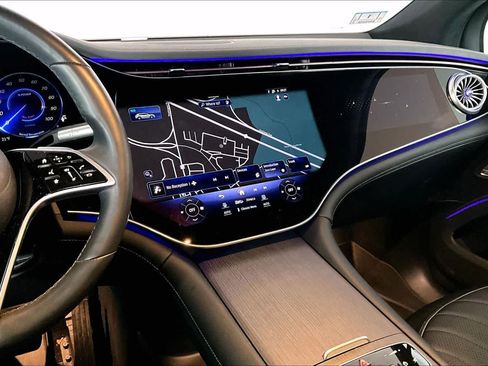 Used 2023 Mercedes-Benz EQS 580 4MATIC SUV image 6