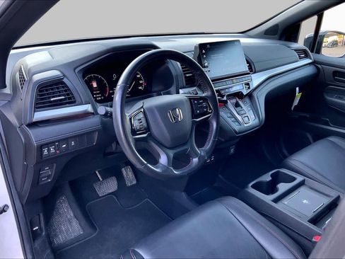 Used 2025 Honda Odyssey Sport-L image 18