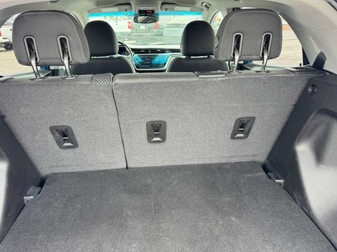 Certified 2022 Chevrolet Bolt LT FWD image 10