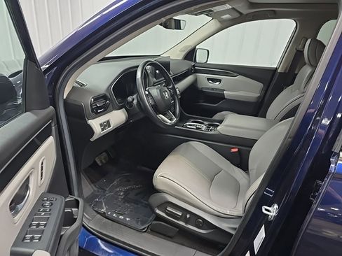 Used 2024 Honda Pilot Elite image 33