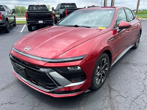 Used 2025 Hyundai Sonata SEL FWD image 9