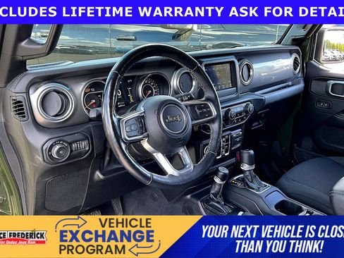 Used 2021 Jeep Wrangler Unlimited Sahara w/ Safety Group AWD/4WD image 11