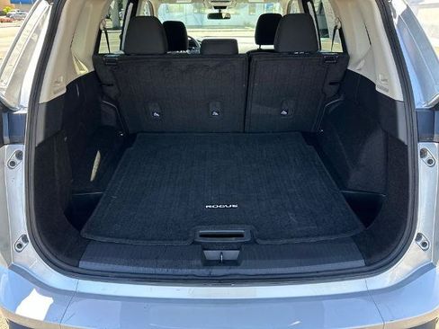 Used 2024 Nissan Rogue SV FWD image 6