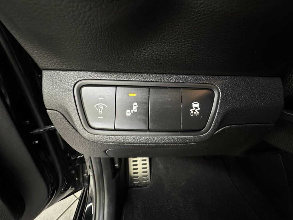 Used 2023 Kia Forte GT-Line w/ GT-Line Technology Package FWD image 23