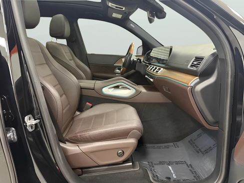 Used 2022 Mercedes-Benz GLS 450 4MATIC image 17