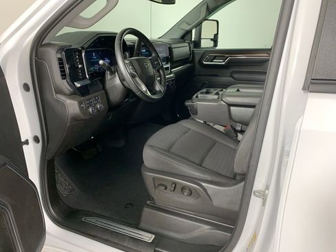 Used 2023 Chevrolet Silverado 1500 RST AWD/4WD image 29
