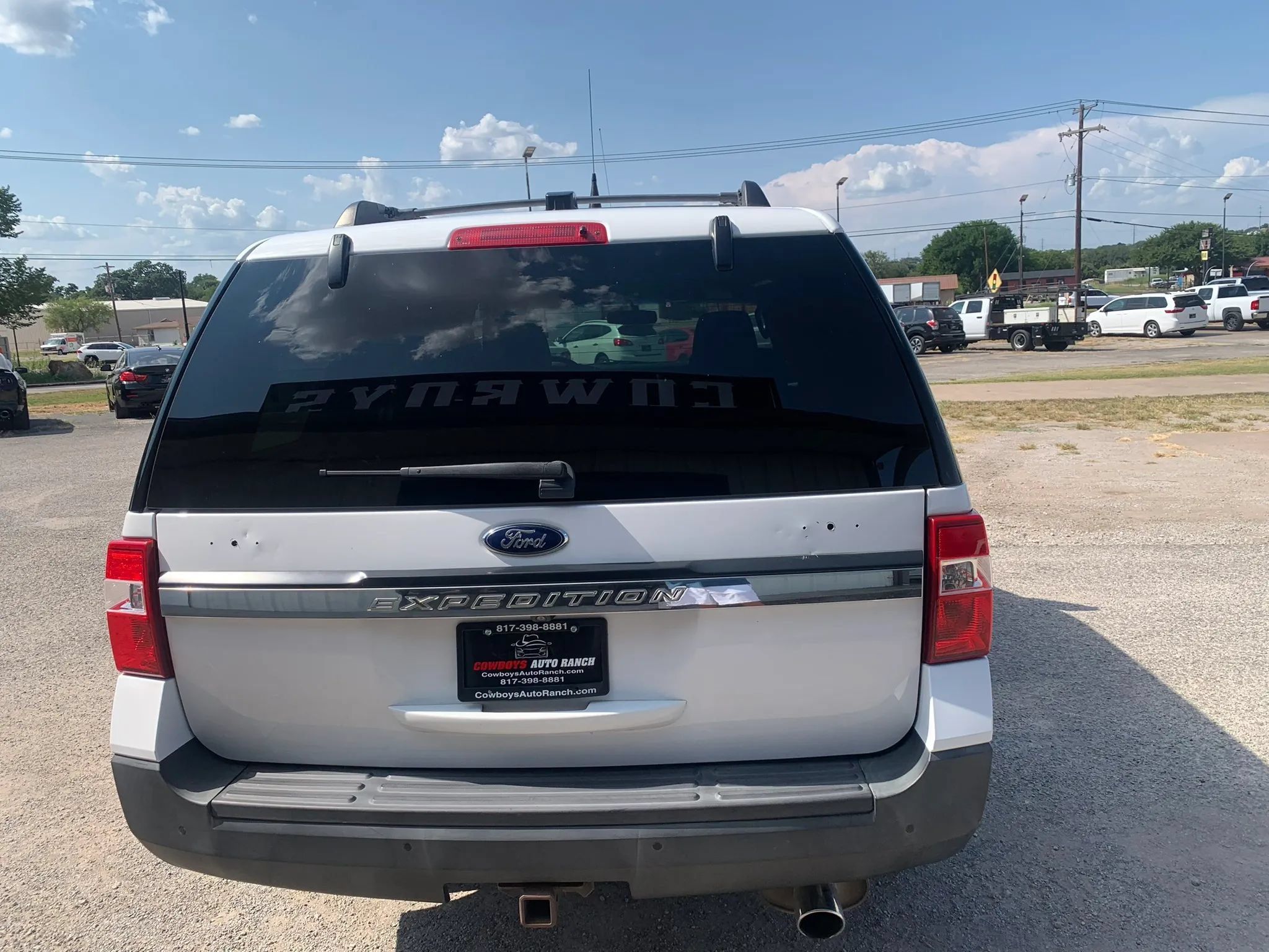 Used 2017 Ford Expedition XL w/ Fleet Convenience Package AWD/4WD image 7