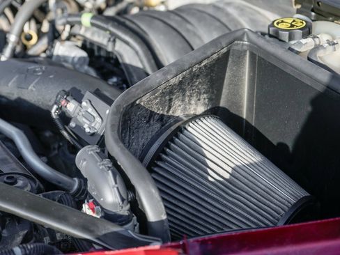 Used 2019 Chevrolet Silverado 1500 High Country image 12