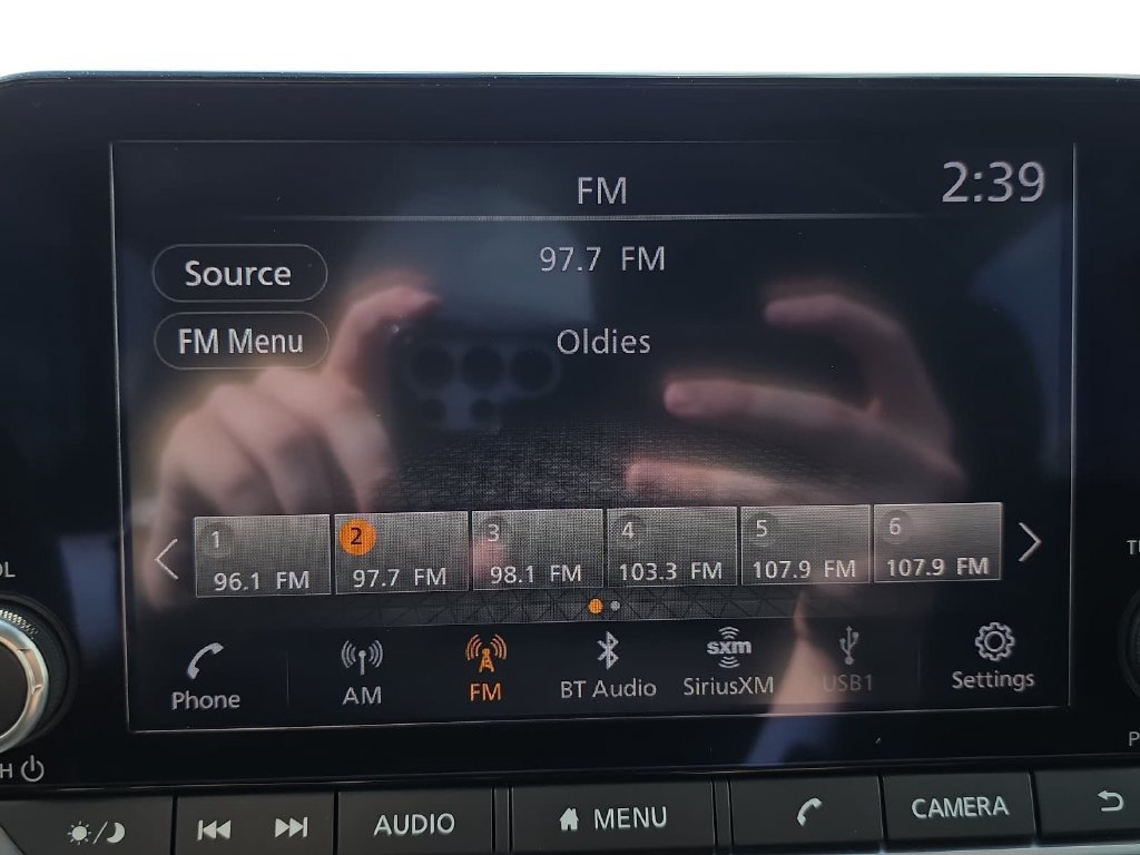 Used 2024 Nissan Rogue S AWD/4WD image 21