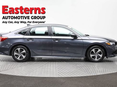 Used 2023 Honda Civic LX image 4
