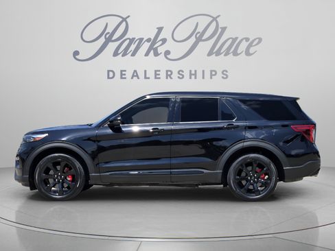 Used 2022 Ford Explorer ST w/ Equipment Group 401A AWD/4WD image 2