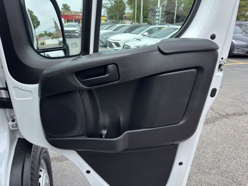 Used 2025 RAM ProMaster 2500 w/ Convenience Group FWD image 34